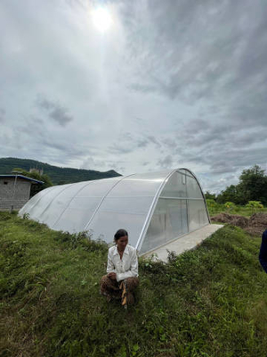 Serre à séchage solaire à base de polycarbonate en acier galvanisé à chaud avec structure stable à l'intérieur